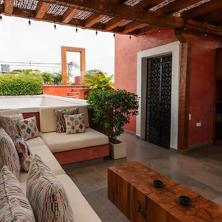 New Colonial House In